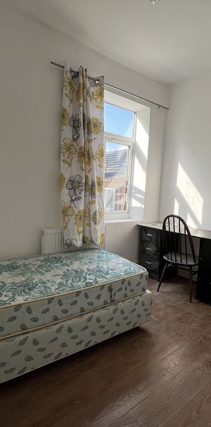 Room in a Shared House, Refurbished Mmu Uom Piccadilly Stat, M12 - Photo 1