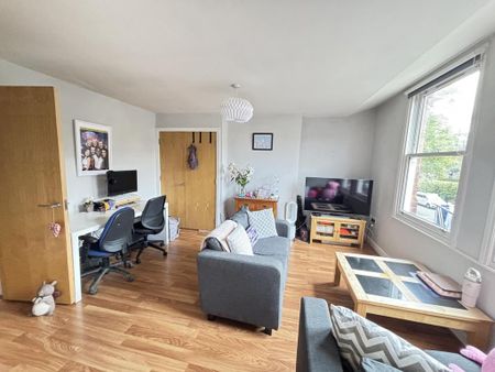 1 bedroom flat to rent - Photo 4