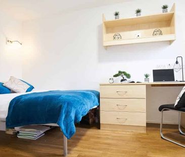 Silver Ensuite - Photo 3