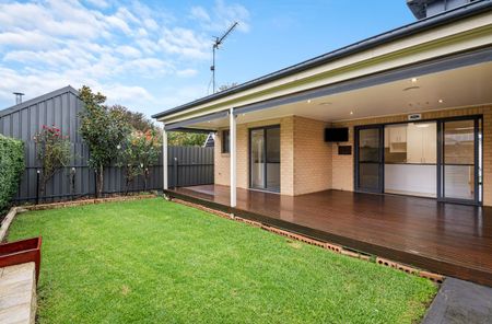 Private, Peaceful & Convenient Located Near Base Hospital - Photo 3
