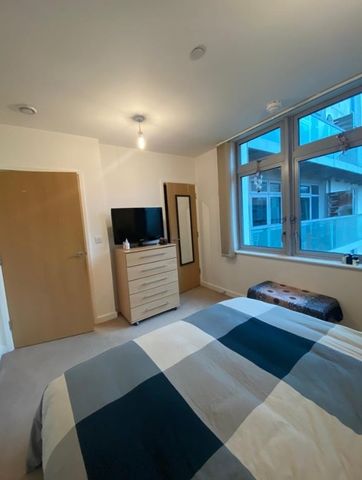 1 Bed Flat, Iona Tower, E14 - Photo 4
