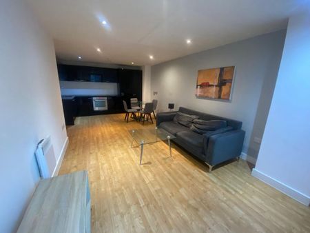 2 bedroom flat to rent - Photo 3