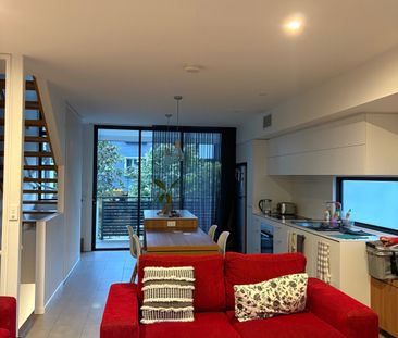 Holland Park - Photo 5