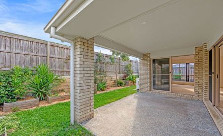 4 Bedroom Spacious Family Home - Photo 5