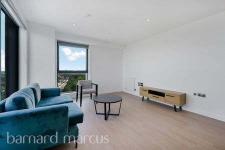 34 Sutton Court Road, Sutton - Photo 3