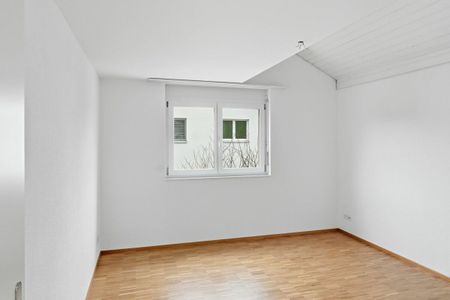 Moderne & helle 5.5-Zimmer-Maisonette-Wohnung an zentraler Lage - Foto 3