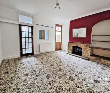 2 bedroom house to rent Fairfax Drive, Westcliff-on-Sea, SS0 - Photo 1
