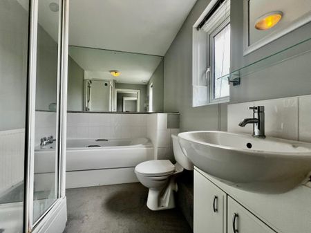 Stag Drive, ., Hedge End - Photo 5