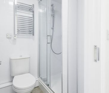 Studio Flat, Ballards Lane, N3 - Photo 1