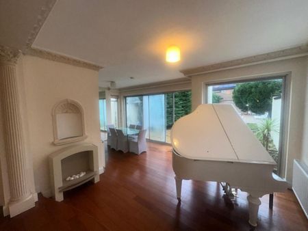 4 bedroom House To Let Total Size: 1701 SQ FT - Photo 3