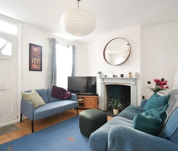 A well presented 2 bedroom terrace house situated in the popular Vi... - Photo 2