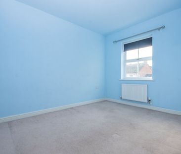 3 bedroom end of terrace house - Photo 3