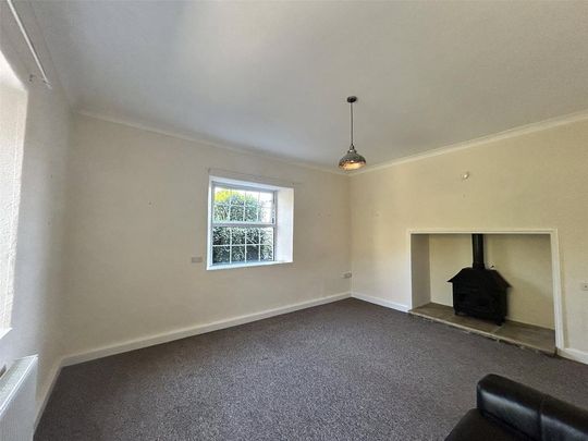 3 bedroom semi-detached house to rent - Photo 1