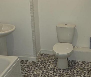 4 bedroom house to rent - Photo 1