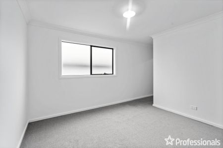 30 Sicily Avenue, Deanside VIC 3336 - Photo 2