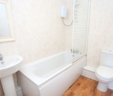 12 Norwood Road, CHELTENHAM GL502DN - Photo 2