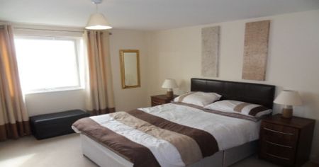 Aurora, Trawler Road, Marina, Swansea, SA1 1FY - Photo 3