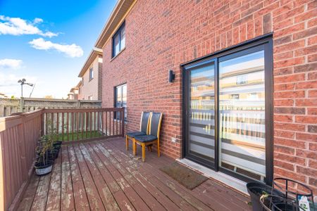 For Lease - 2 Queen Mary Drive, Brampton, Ontario - Photo 4