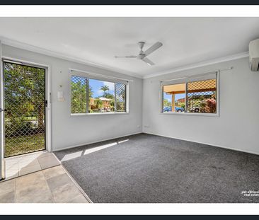 CENTRAL 3-BEDROOM RESIDENCE - Photo 1