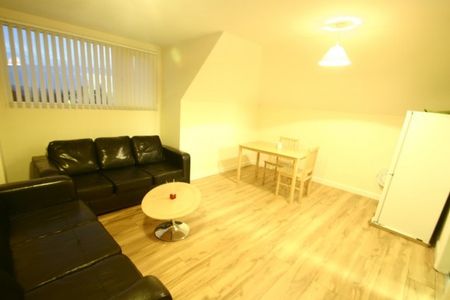 7 Bed - **bills Included** Chelsea Grove, Fenham, Newcastle Upon Tyne - Photo 4