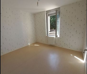 Bel appartement T2 dans petite résidence en centre ville de Neuvy sur - Photo 1