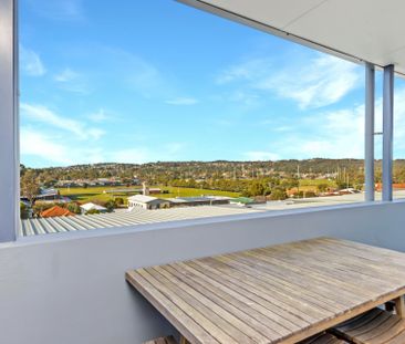 THIRD FLOOR APARTMENT IN CENTRAL LOCATION - Photo 6