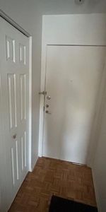 !|! LOGEMENT 4 1/2 À LOUER 1 475$ !!! LIBRE LE 1ER JANVIER 2026 - Photo 4