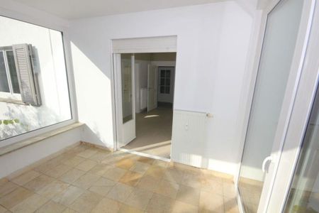 Kurze Wege in die Stadt! 2 Zi.-Whg. mit Wintergarten! Symbiose aus Vergangenheit u. Gegenwart! - Photo 5