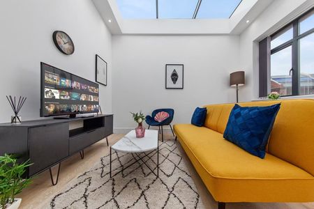 Manorgate Road - Photo 2