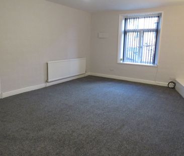 Lilly Street - Photo 2