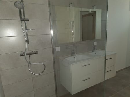 Location Appartement 5 pièces 114m² CHAUFFAILLES 71170 - Photo 5