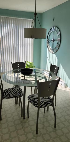 Beau Grand 4 1/2 propre à louer - Photo 1