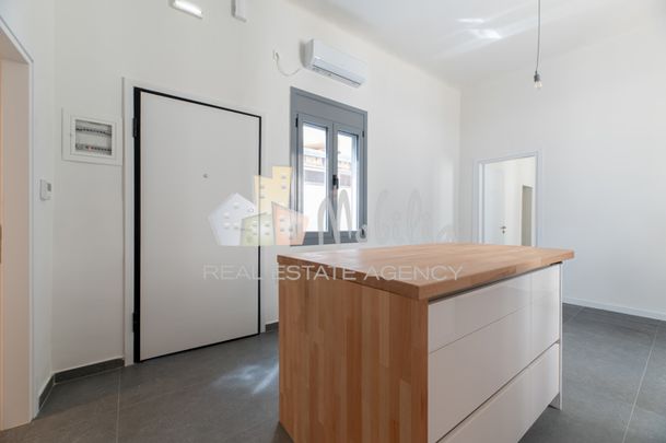 Detached House for rent - Photo 1