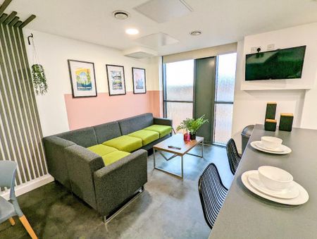 1 bedroom in a house share to rent - Photo 4