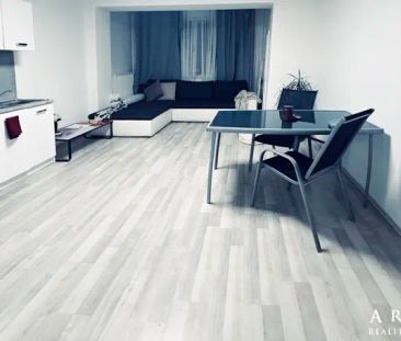 Studentské bydlení na akademický rok: Obrovský byt 3+kk (75 m - Fotografie 6