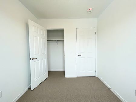 For Lease - 4320 EBENEZER Road Unit# 6, Brampton, Ontario - Photo 3