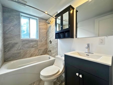 390 9e Avenue, #1 - Photo 5
