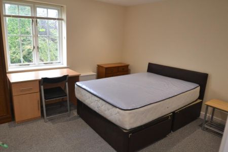 6 bedroom terraced house to rent - Photo 5