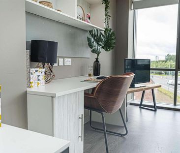 1 bedroom in a flat share to rent - Photo 5