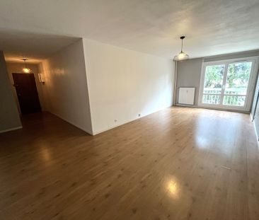 Location Appartement 4 pièces 89m² LE PETIT QUEVILLY 76140 - Photo 3