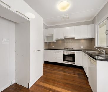 Peaceful Residence amongst Parkland - Photo 5