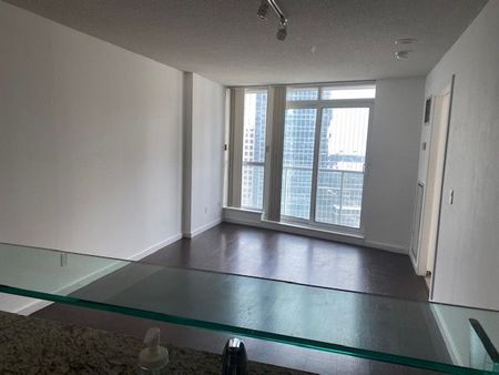 For Lease - 8 York Street Unit# 1905, Toronto, Ontario - Photo 2