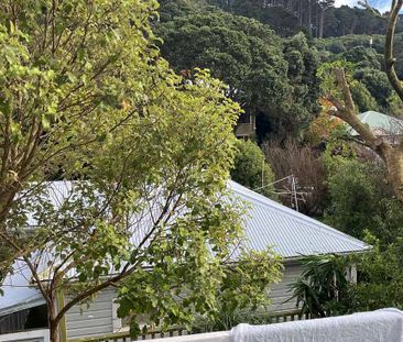 Spacious 5-Bedroom Home in Prime Newtown Location - Photo 3