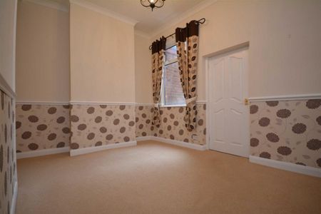 2 bed House - End Terrace for Rent - Photo 4