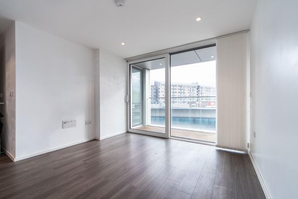 Buckhold Road, . - Photo 1