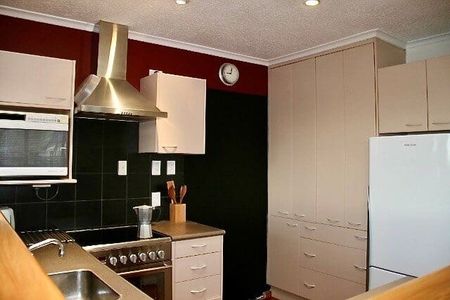 When Room is Required! - Photo 3