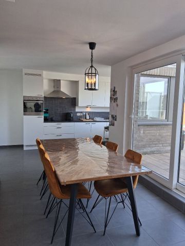 Lumineus appartement met ruime terrassen - Photo 2