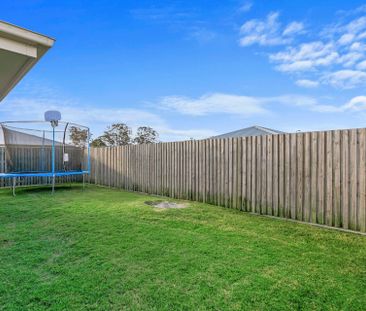 11 Shearwater Street, Kawungan - Photo 6