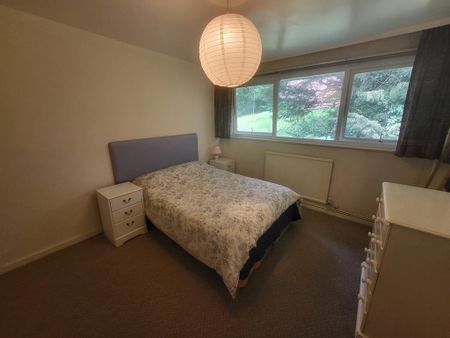 2 bedroom maisonette to rent - Photo 2