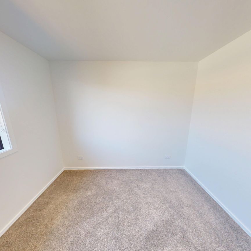 Springvale - 3 Bedrooms - Photo 1